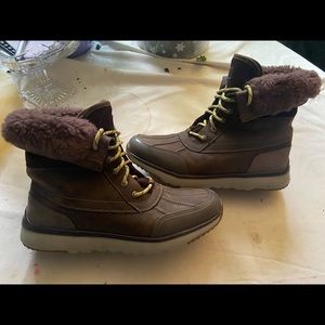 Men’s Size 11 UGG Eliasson Thinsulate Insulation Winter Boots